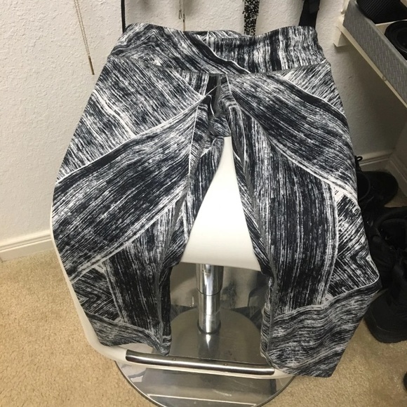 lululemon athletica Pants - Lululemon leggings lululemon athletica Pants - Lululemon leggings